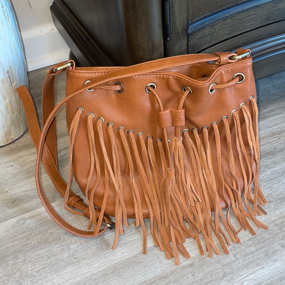 Cognac fringe shoulder bag- NWOT